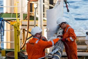 Ηλέκτριση της υποβρύχιας διασύνδεσης Άνδρου-Τήνου και υπογειοποίηση των εναέριων γραμμών στην Άνδρο