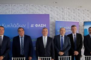 Family Photo_Santorini Press Conference